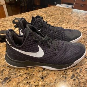Black Nike Women’s Basketball Shoes